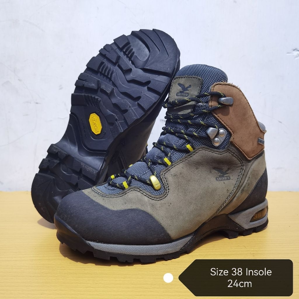 Sepatu Outdoor SALEWA LYNX GTX 38