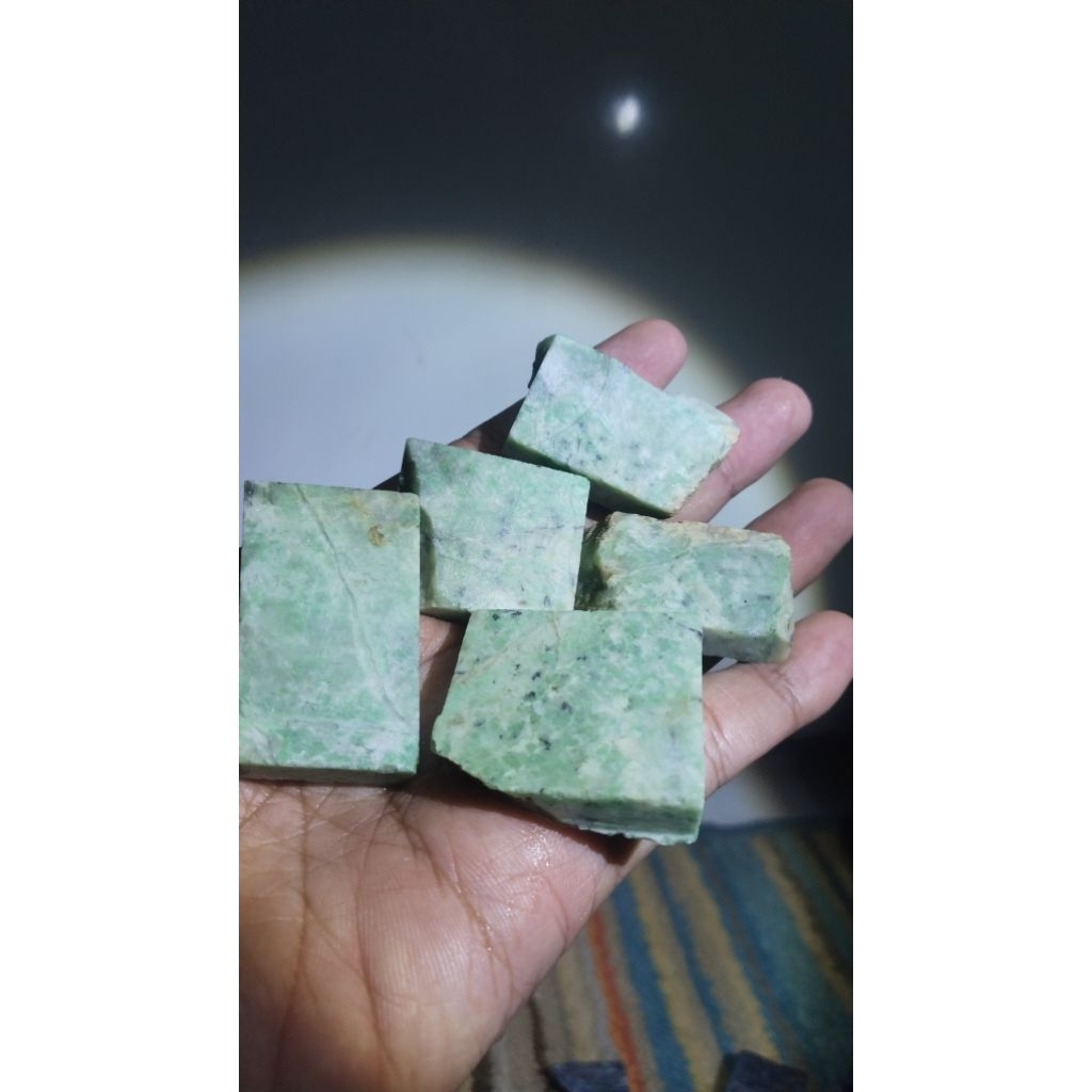 Batu Giok Aceh Kj. nefrit jade