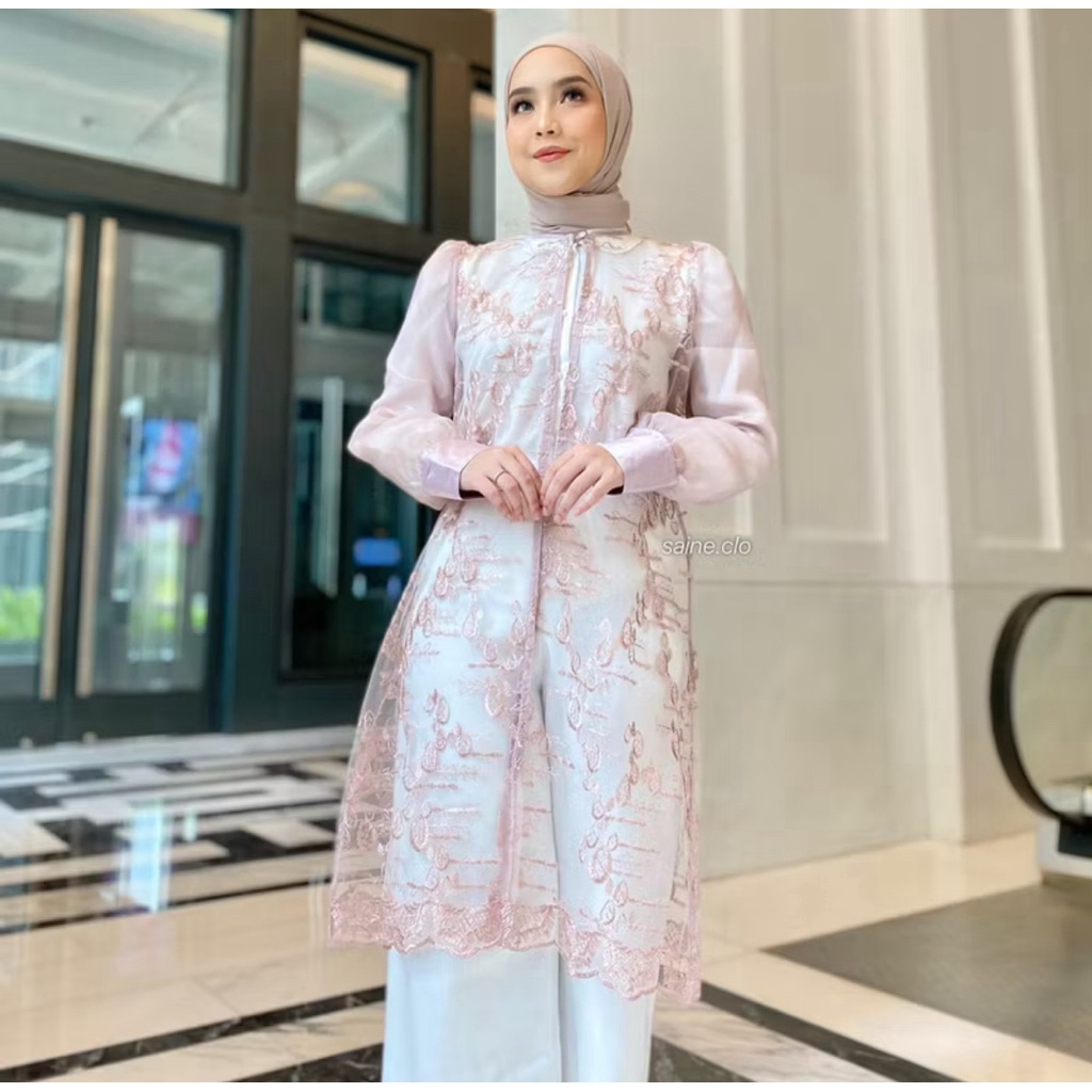 jasmine outer by saine.clo pink