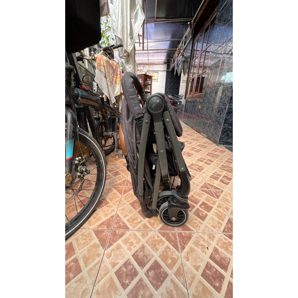 stroller joie tourist signature