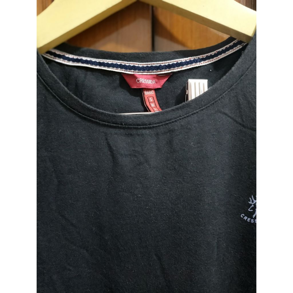 Kaos wanita cressida