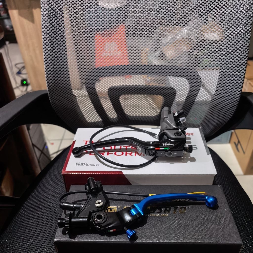 Master Rem Radial Brembo RCS 19 CORSACORTA dan kopling Accossato CF004 BIRU Original Italy