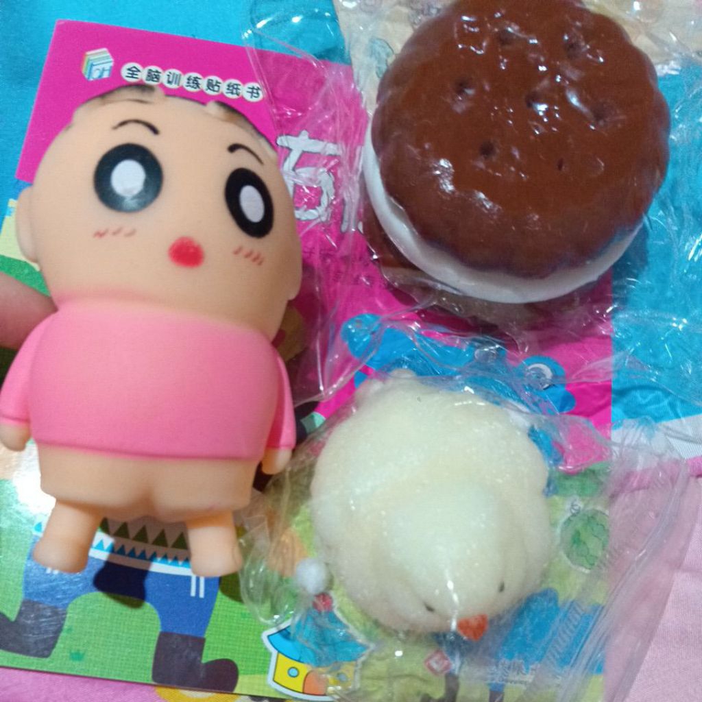 Set Squishy Shinchan, chick, and cookie
