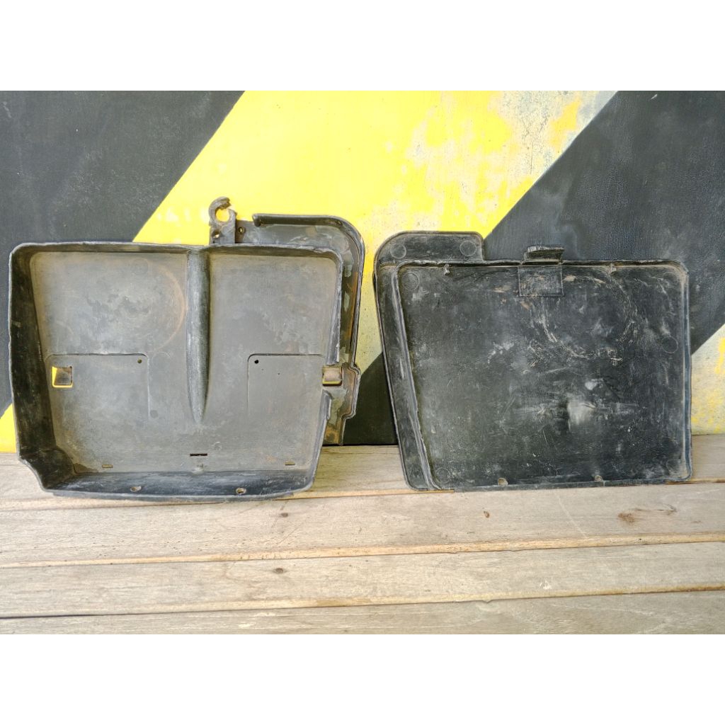bagasi tool box Honda Astrea 800