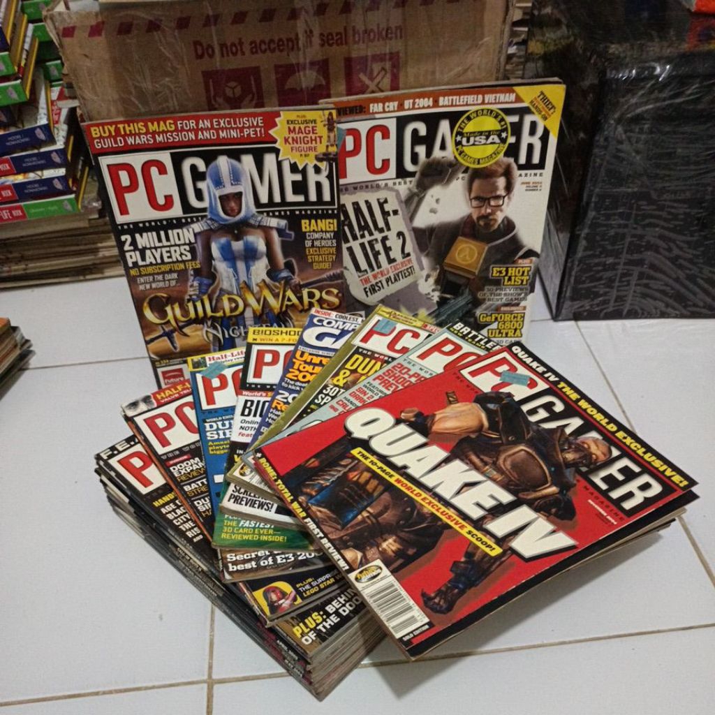 MAJALAH GAME - PC GAMER