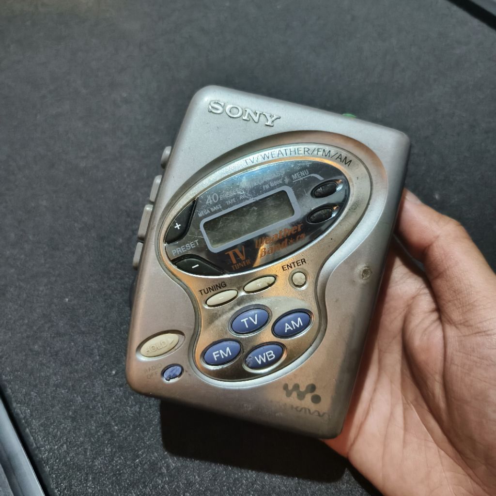 Walkman Sony Pemutar Kaset Pita