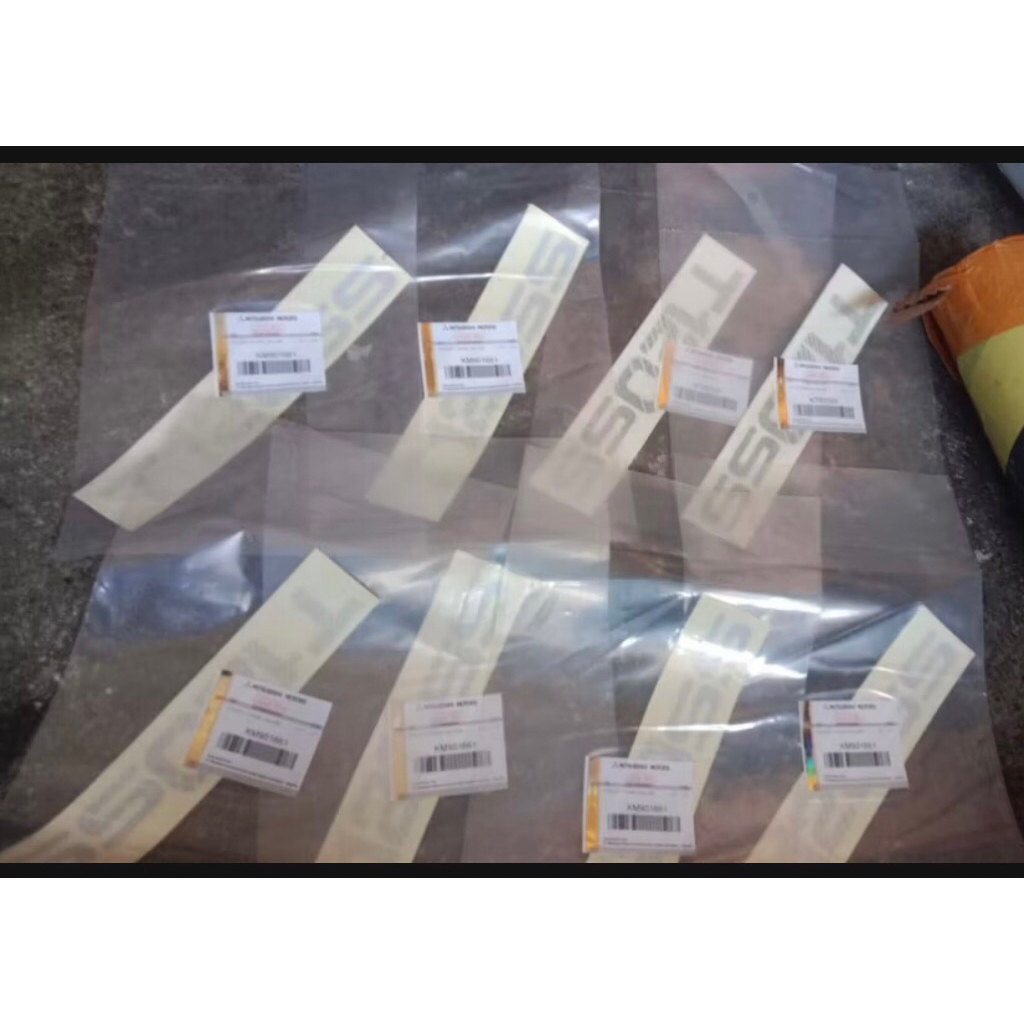 Stiker T120 SS T120SS Pick Up Silver Stiker Pintu T 120 SS Original Sticker T120ss KM901661