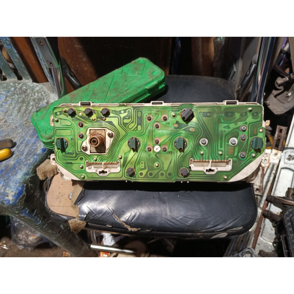 spidometer daihatsu feroza ori