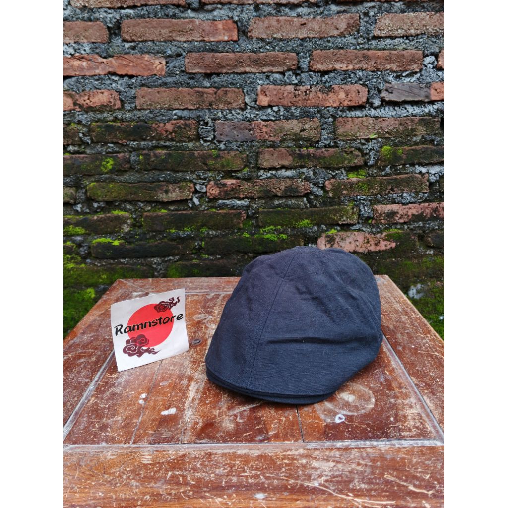 topi newsboy, flat cap