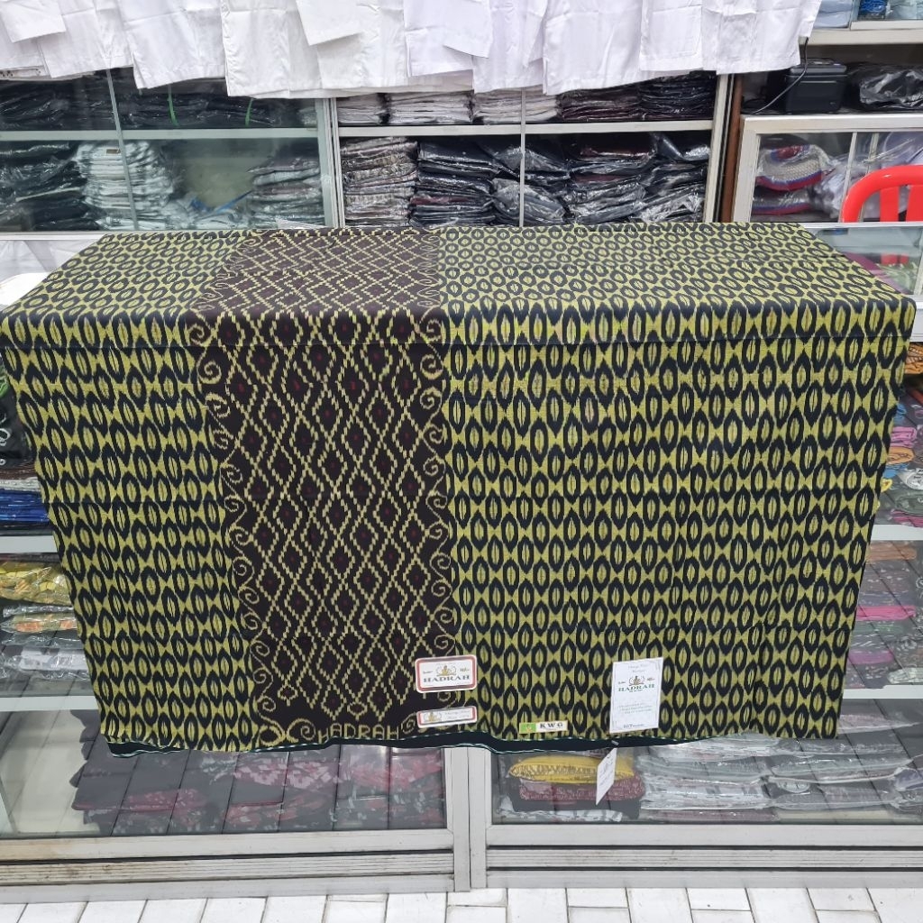 Sarung Tenun Hadrah Kawung Mesres