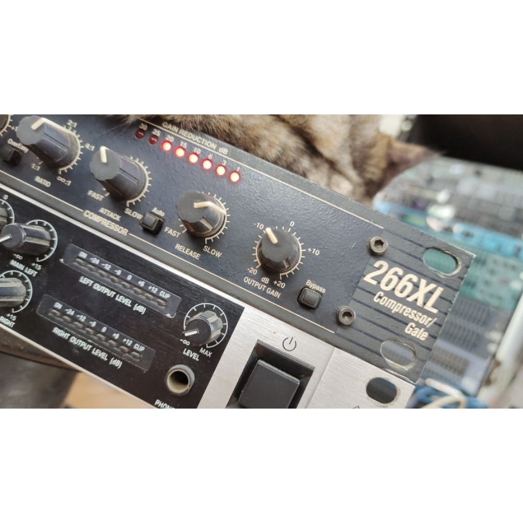 compressor/gate dbx266xl madein usa