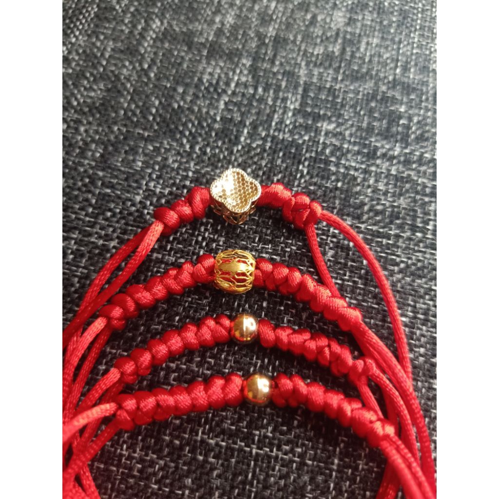 Gelang tali / gelang giok /gelang tali emas / gelang emas /gelang tali charm /gelang tali charm emas