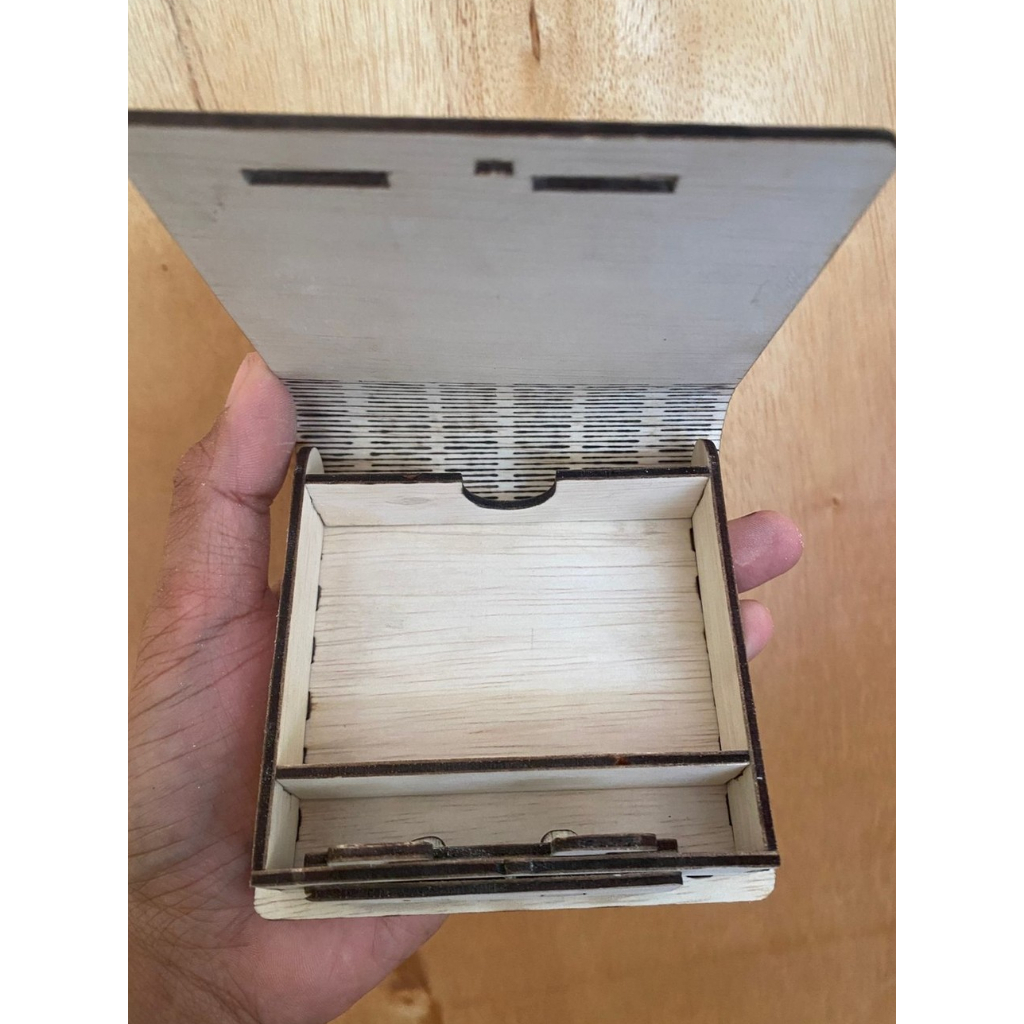 Box Tempat Rokok dan Korek api