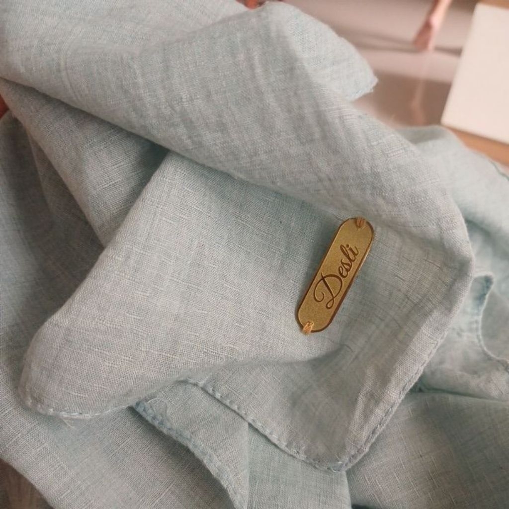 kerudung biru langit desli kerudung segi empat hijab