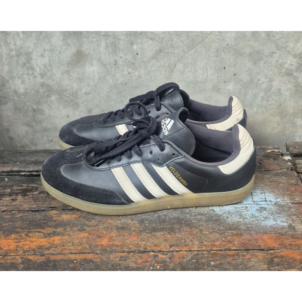 Adidas Velosamba cleat shoes