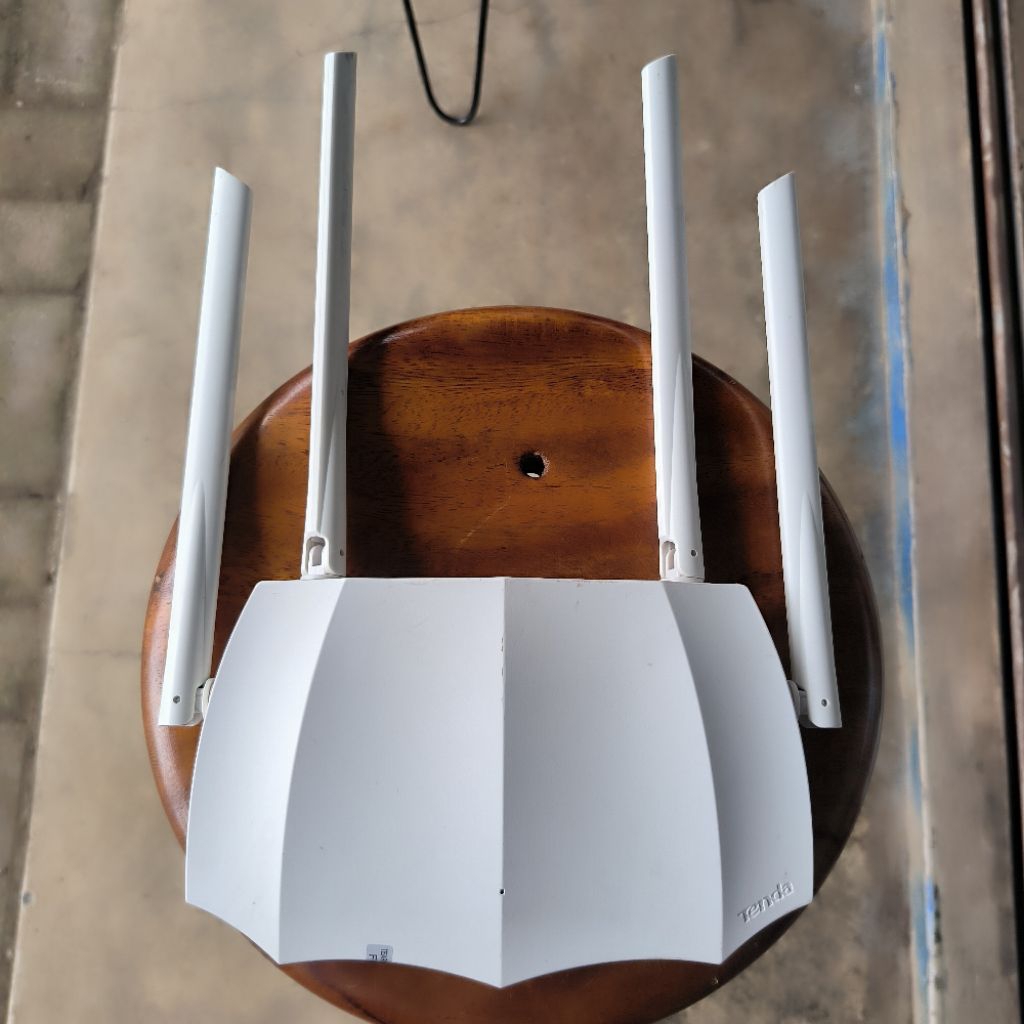 BEKAS ROUTER TENDA AC5S