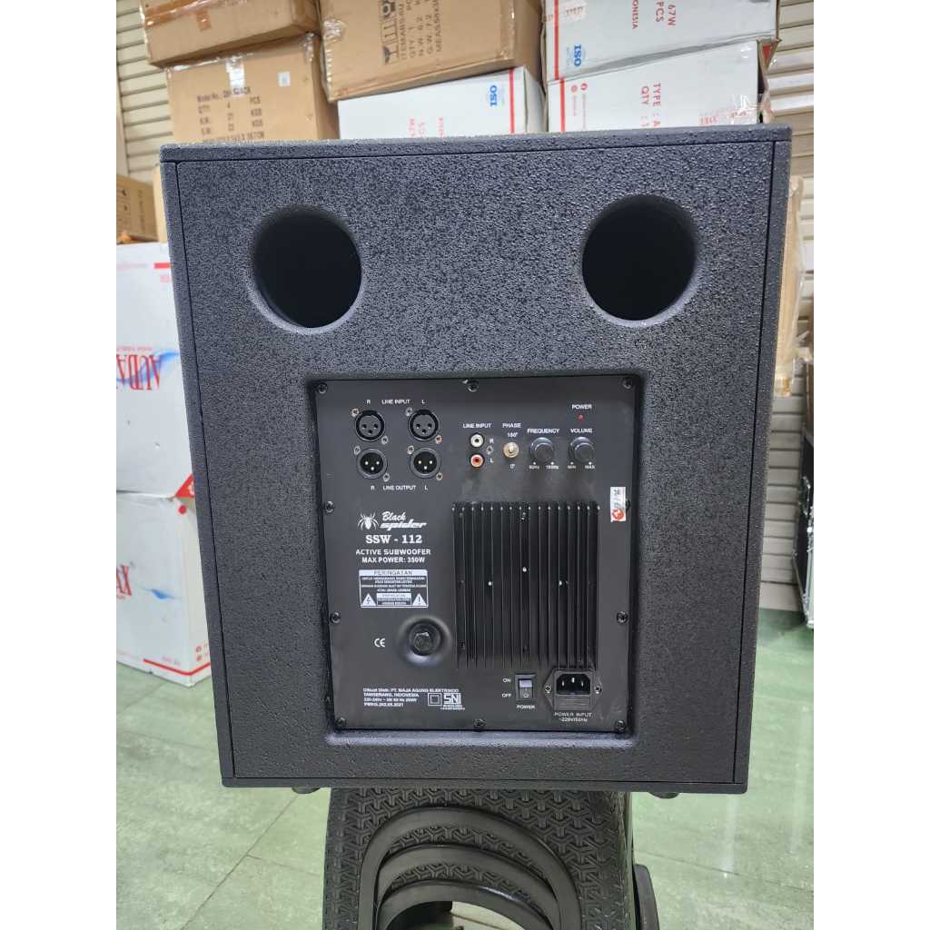 Subwoofer Aktif BLACK SPIDER 12 inch SSW112 / SSW-112 – Active Indoor Subwofer black spider