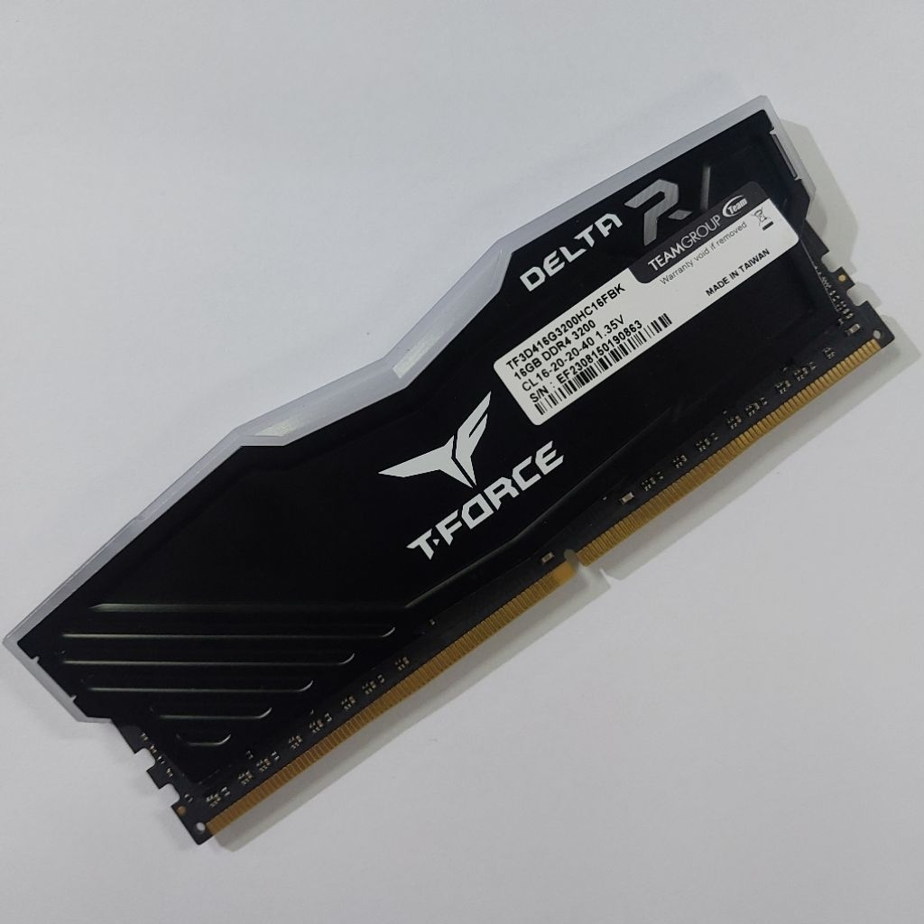 T-FORCE Delta R/16G DDR4-3000MHz/16GB RAM Memory Gaming Secondhand Original