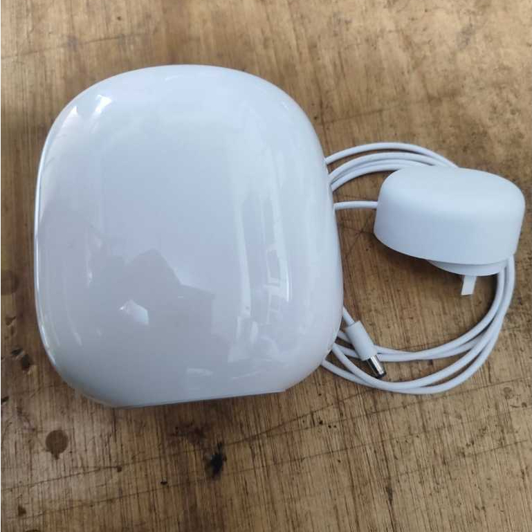 Google Nest Wifi Pro Bekas Pakai Tanpa Box - Wi-Fi 6E Whole Home Coverage Mesh Wi-Fi Router