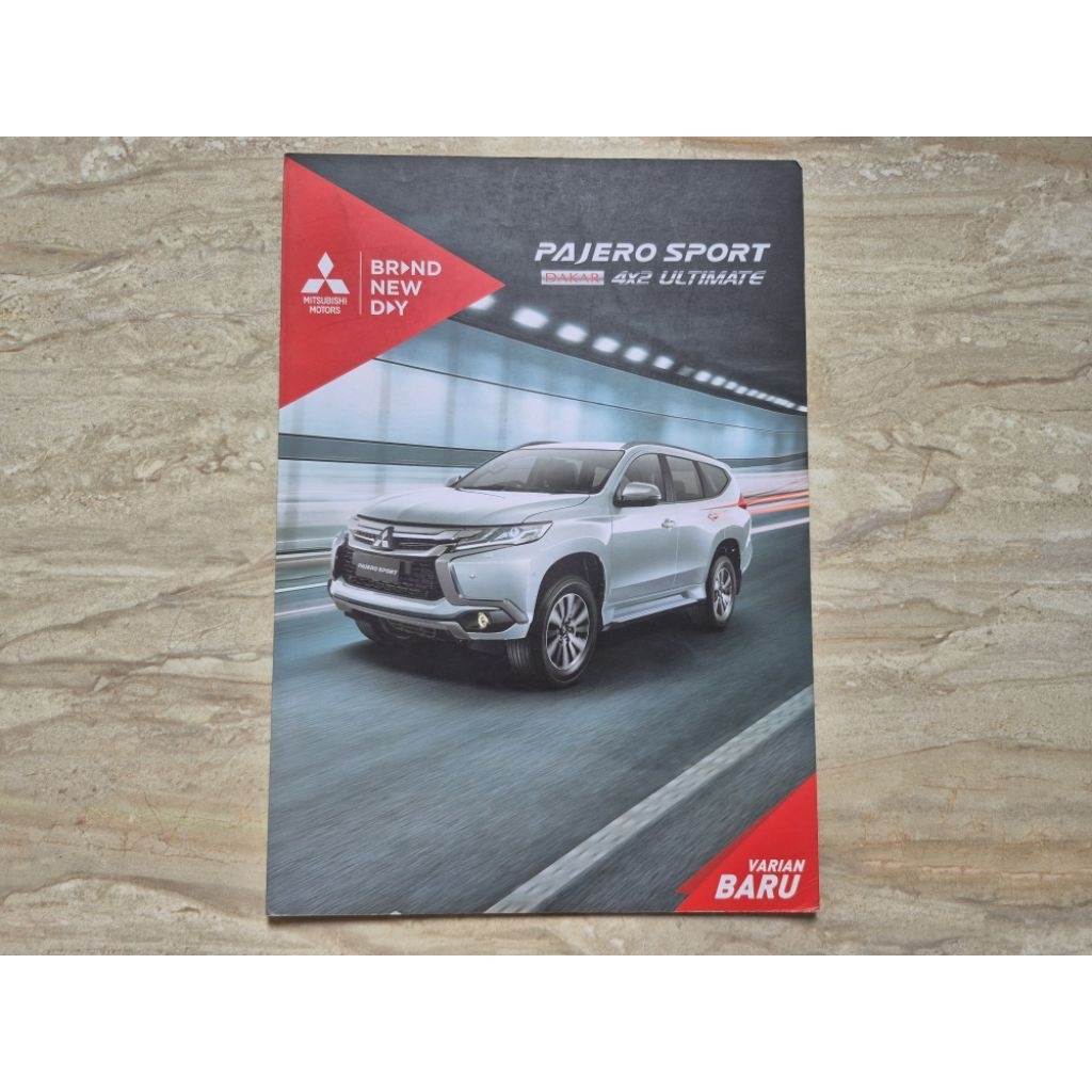 brosur katalog mobil mitsubishi pajero sport dakar ultimate 4x2 2017 leaflet