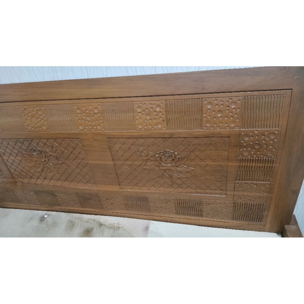 preloved Dipan Jati 160 x 200cm