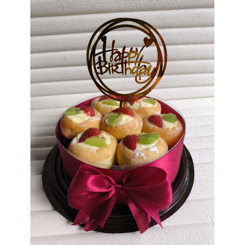 Donat susu birthday / donat ulang tahun custom / donat susu graduation / hampers donat/ donat aniver