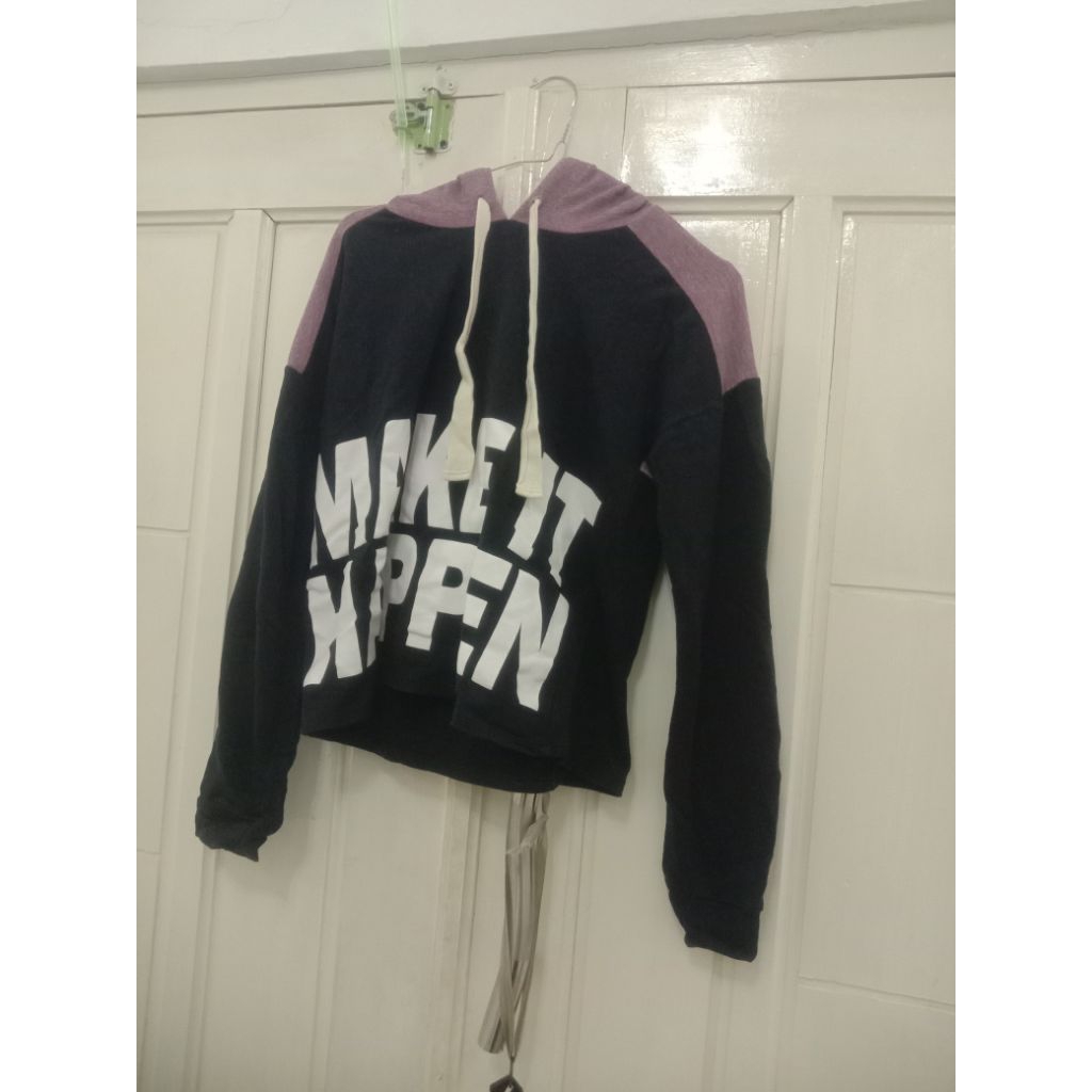 Hoodie Wanita Crop top (Preloved)