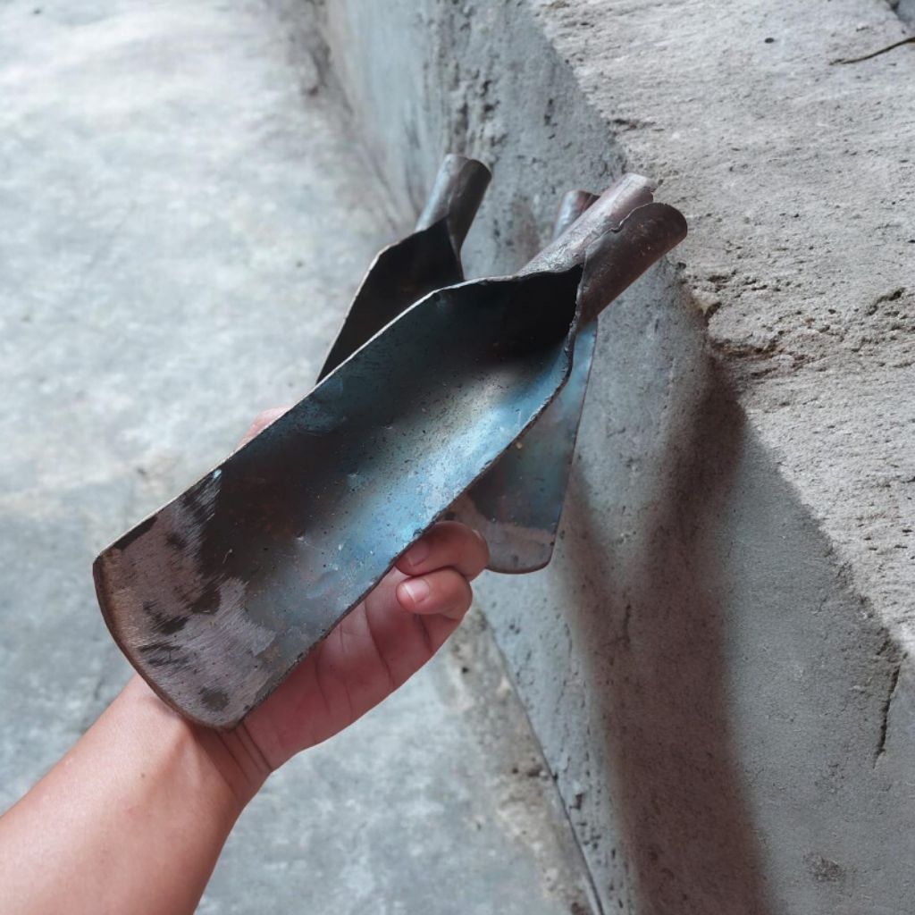 temilang/ linggis gali tanah