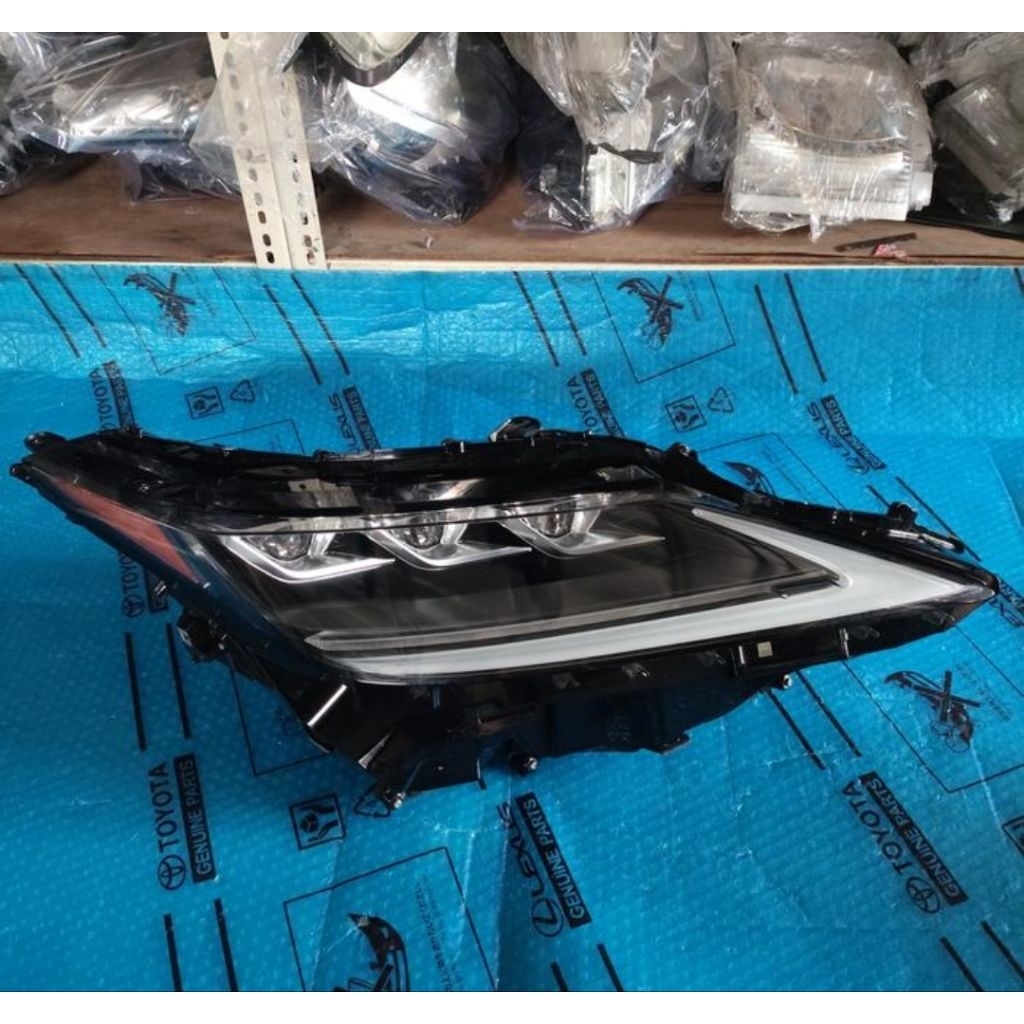 Headlamp Lampu Depan Lexus RX 300 rx300 F Sport 2019 2020 Kanan