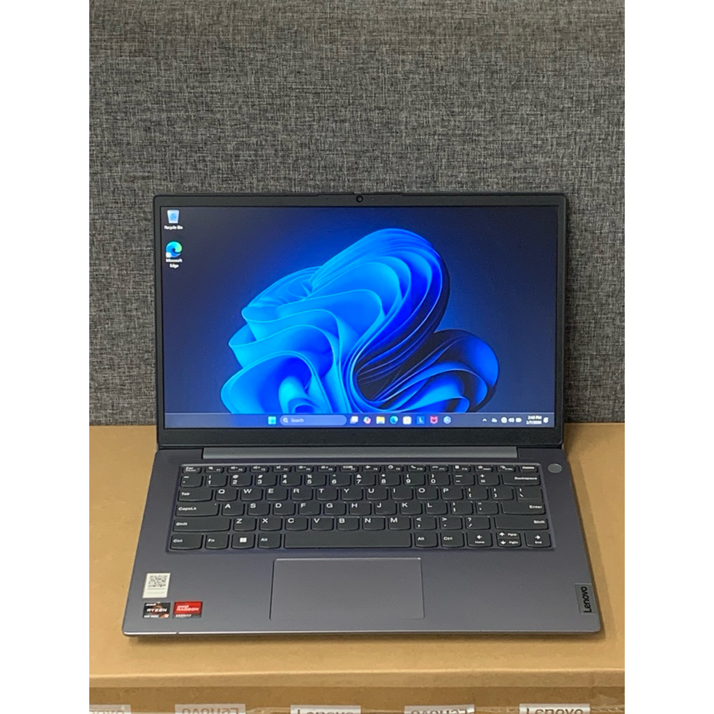 LENOVO-V14-G4-AMN