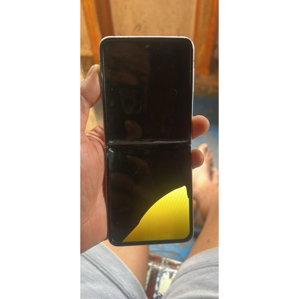 samsung flip 3 second minus