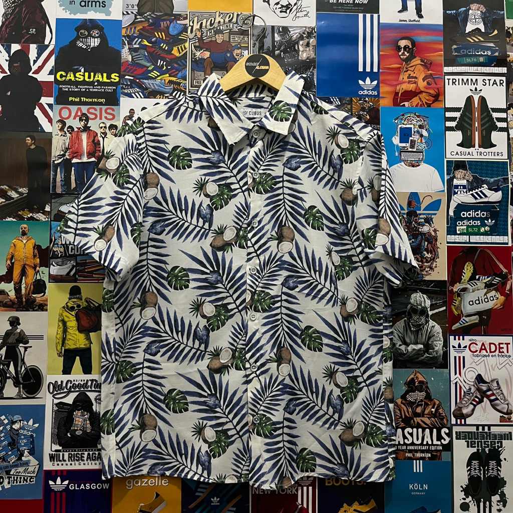 Kemeja / Lengan Pendek / Motif / Vintage / Second / Cubus