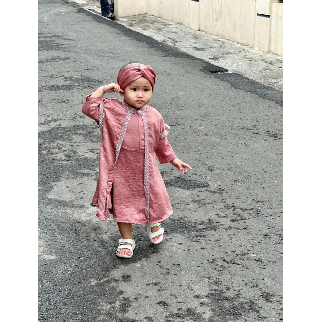 Preloved baju hari raya anak couple usia 1 tahun nura abaya sultan ny rudeya syar’i