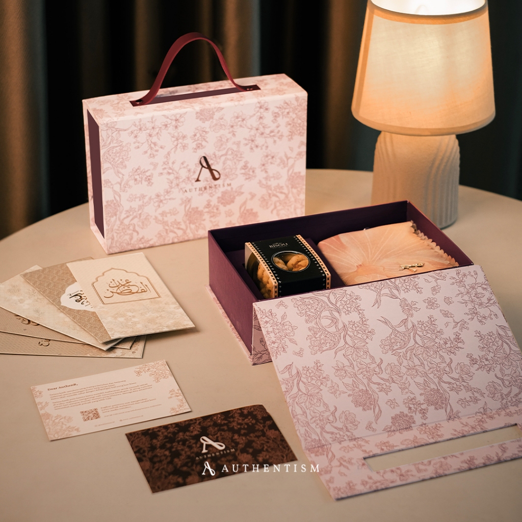 AUTHENTISM ID | Eidiyya Hampers - Hampers Lebaran Hijab Kue Brooch Premium