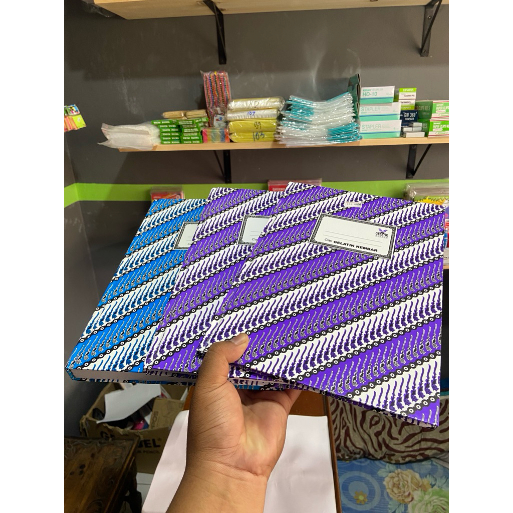 Buku Batik Folio merk Gelatik