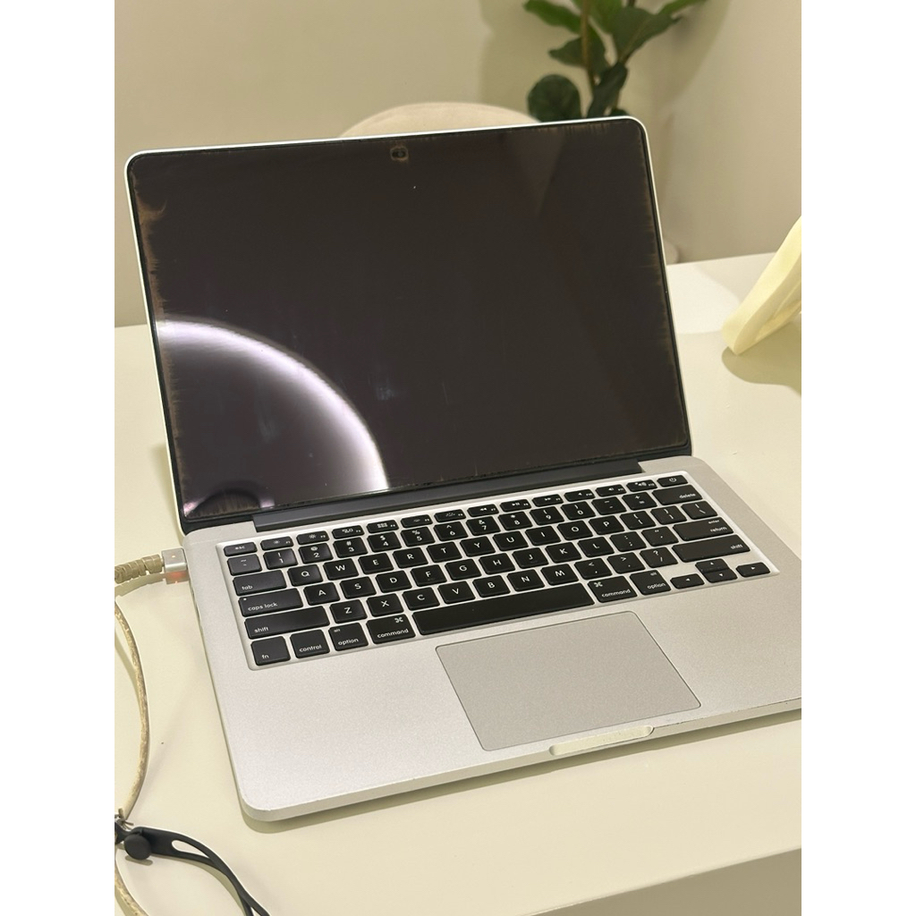 Apple Macbook Pro Retina 13inch 2015 i5 256gb Second Laptop Bekas Macbook Second