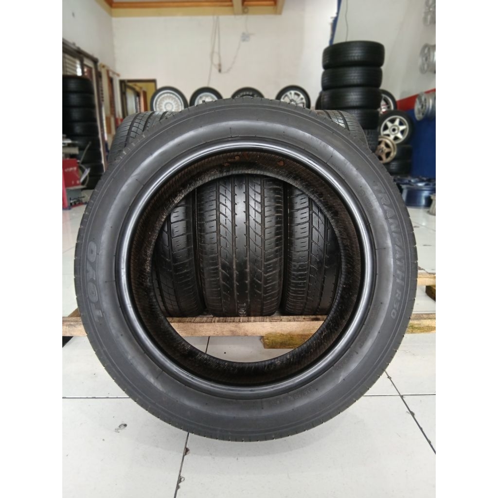 BAN MOBIL TOYO TRANPATH R30 235/50R18