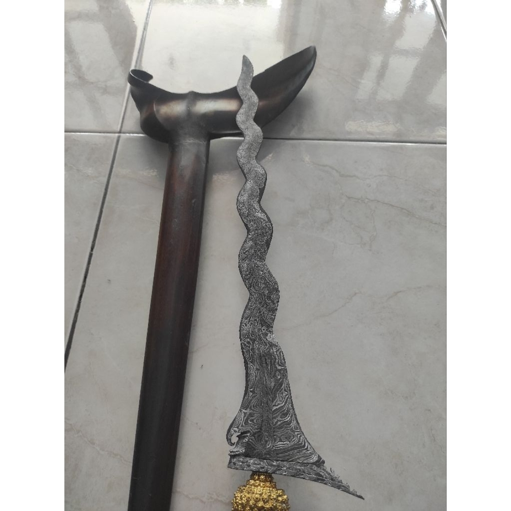 Keris Sengkelat