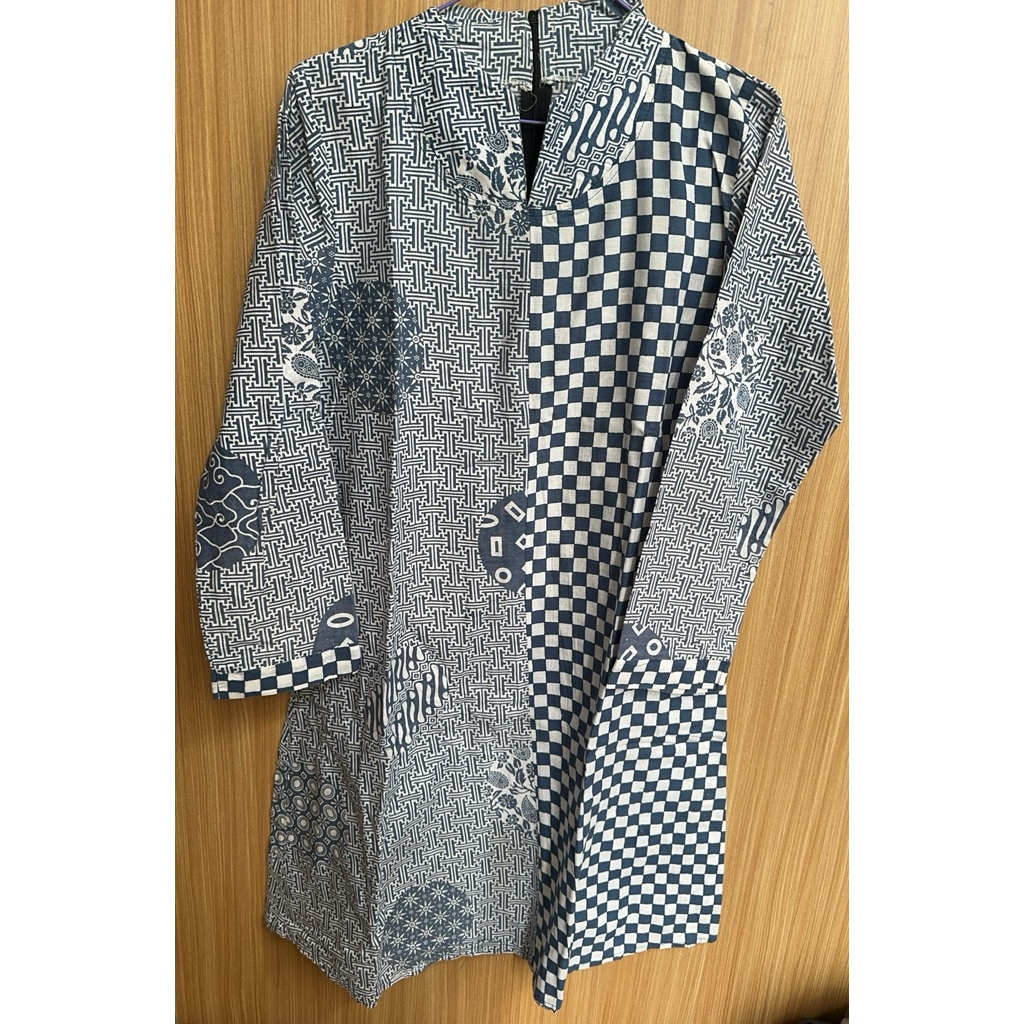 Tunik Batik Biru Putih
