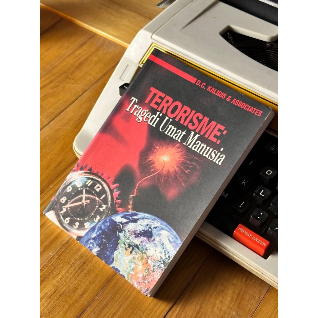 Buku Terorisme: Tragedi Umat Manusia - O.C. Kaligis
