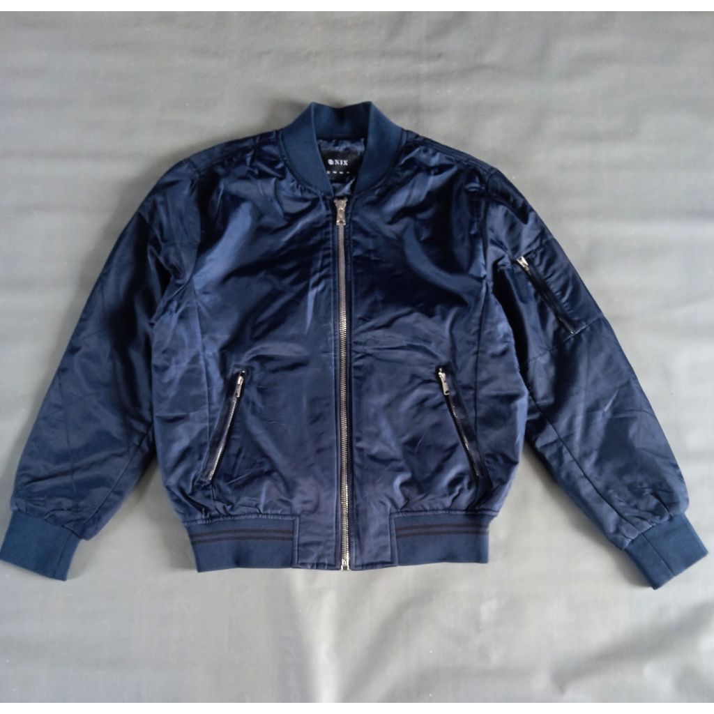 JAKET BOMBER NIX