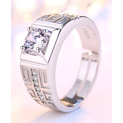 Cincin Pria dengan Mata Satu dan Motif Unik Titanium Silver