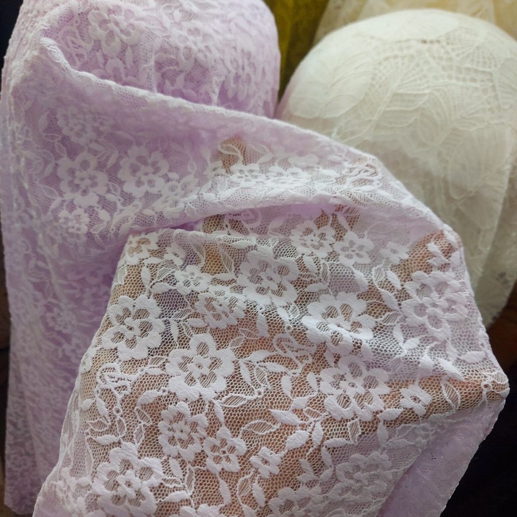 kain brokat premium  - kain brokat katun stretch  - kain brokat meteran ( Lilac) G