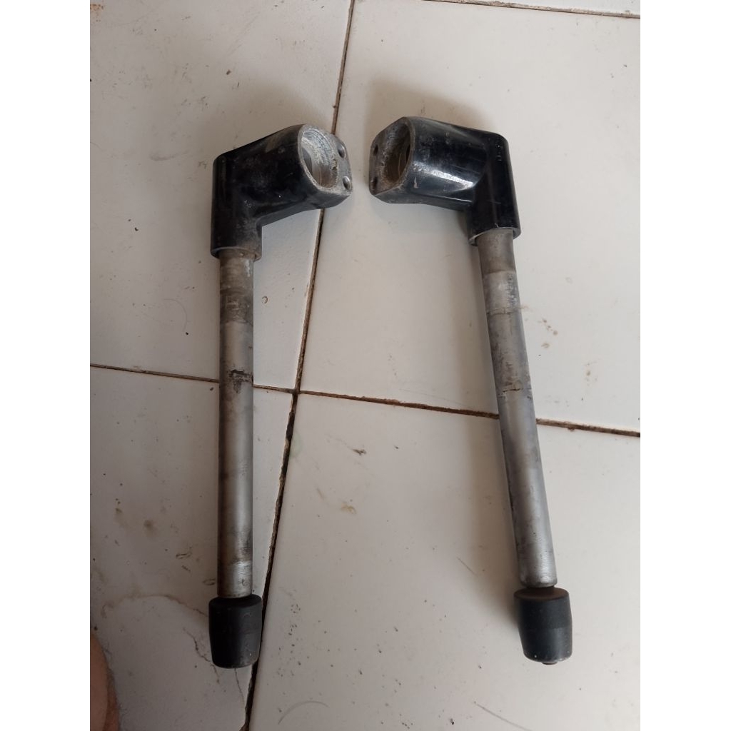 Stang jepit diamter shok 37 Motor Bajaj Pulsar 180 cc 220 Ug4 diameter as 37 buat ninja 250 dll