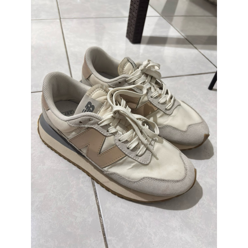 PRELOVED NEW BALANCE 237