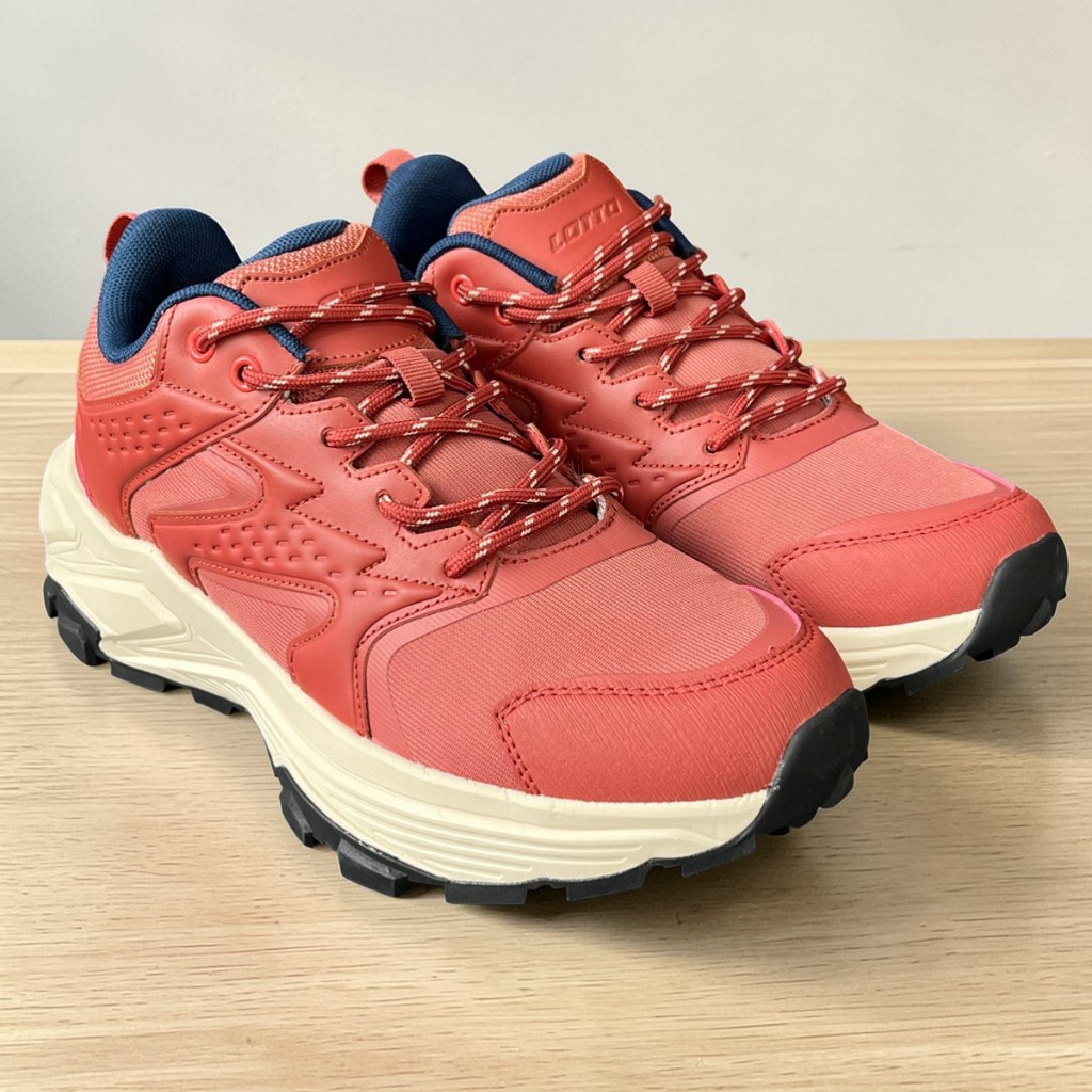 Lotto Sepatu Adventure Outdoor Pria ORIGINAL