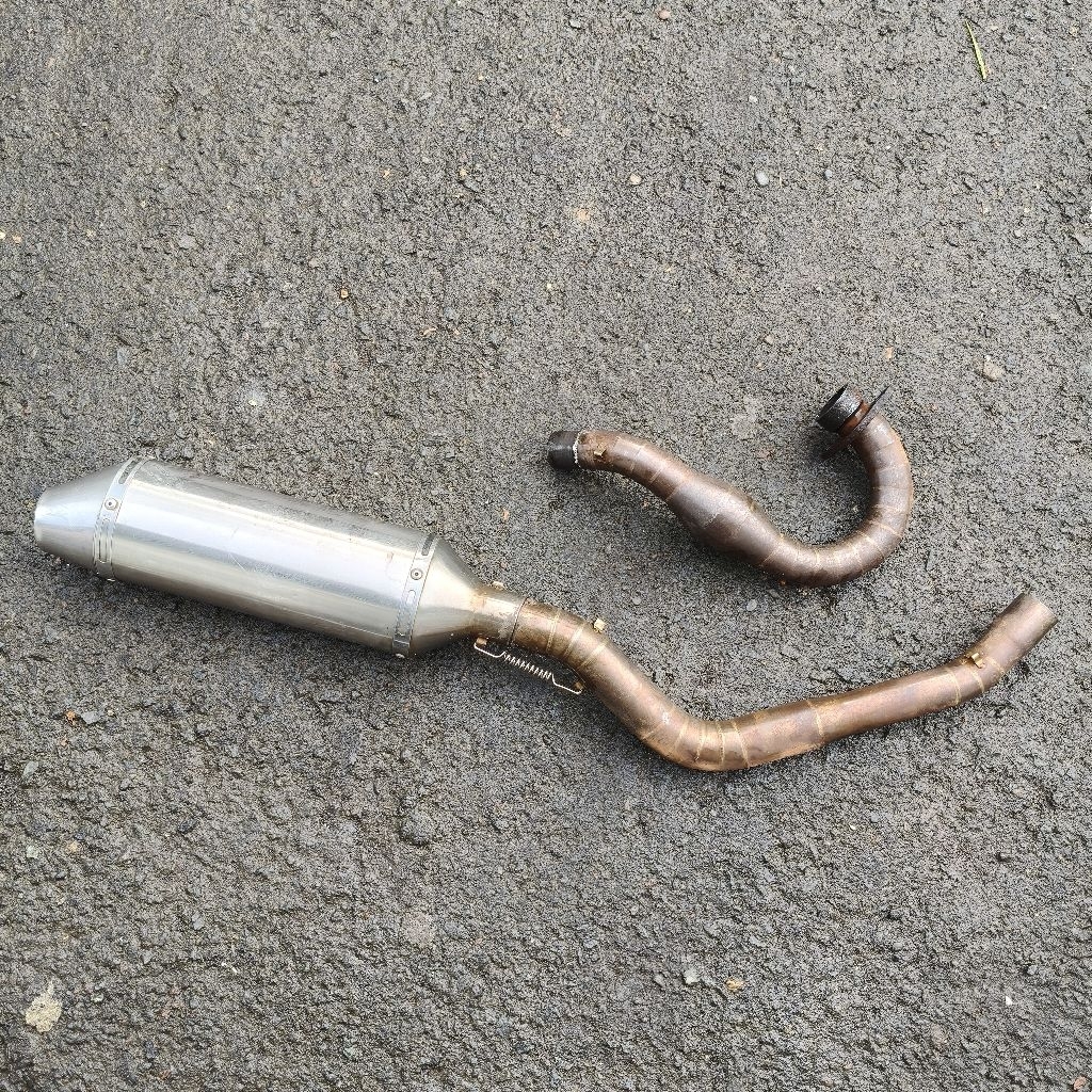 Knalpot racing KLX 150 (bekas)