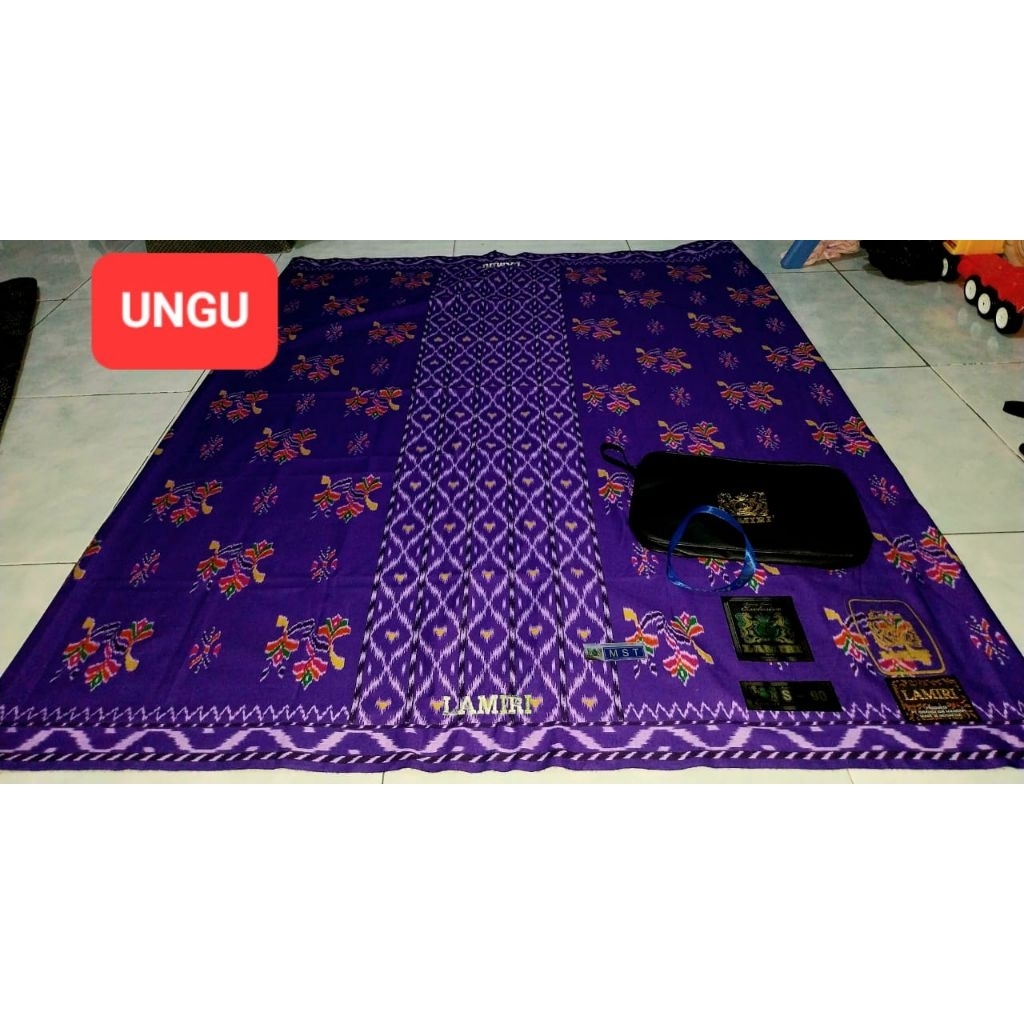 SARUNG LAMIRI kembang mst