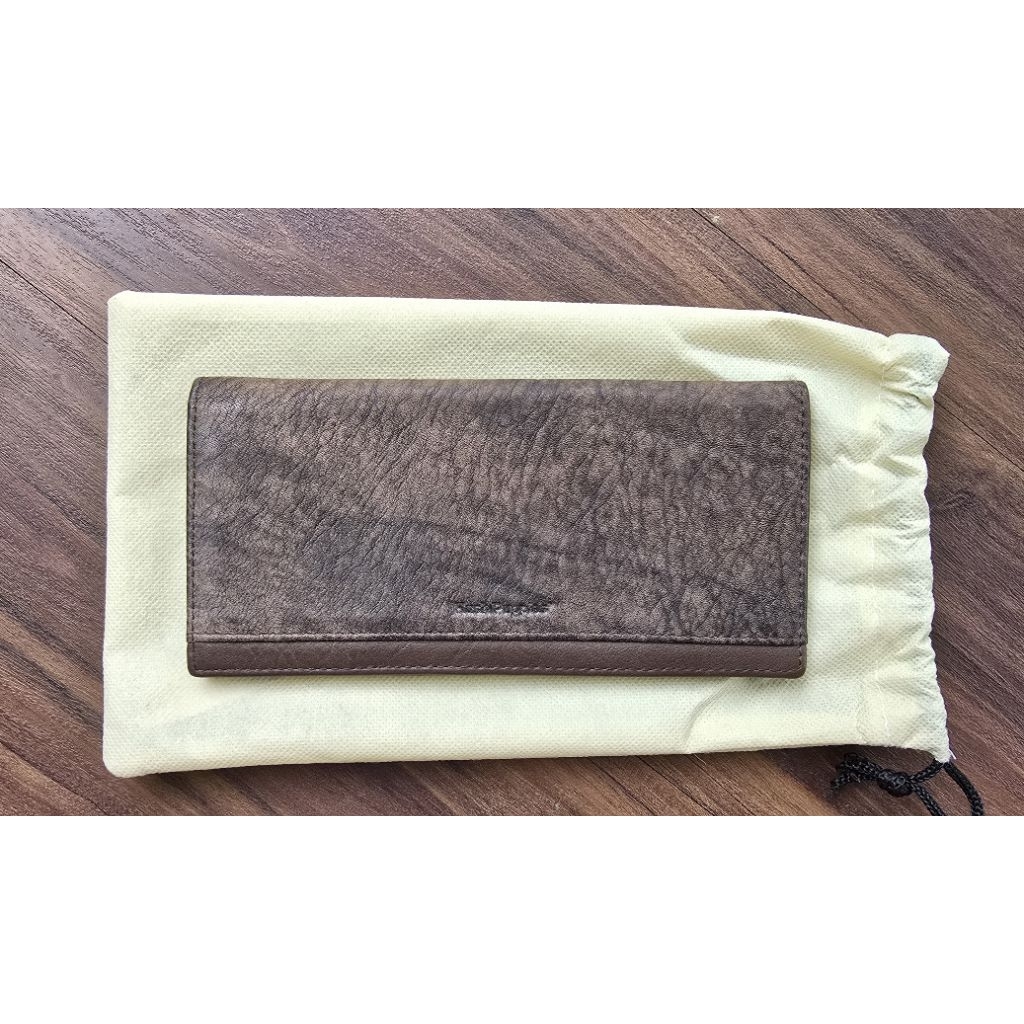 PRELOVED Dompet wanita merk HUSH PUPPIES