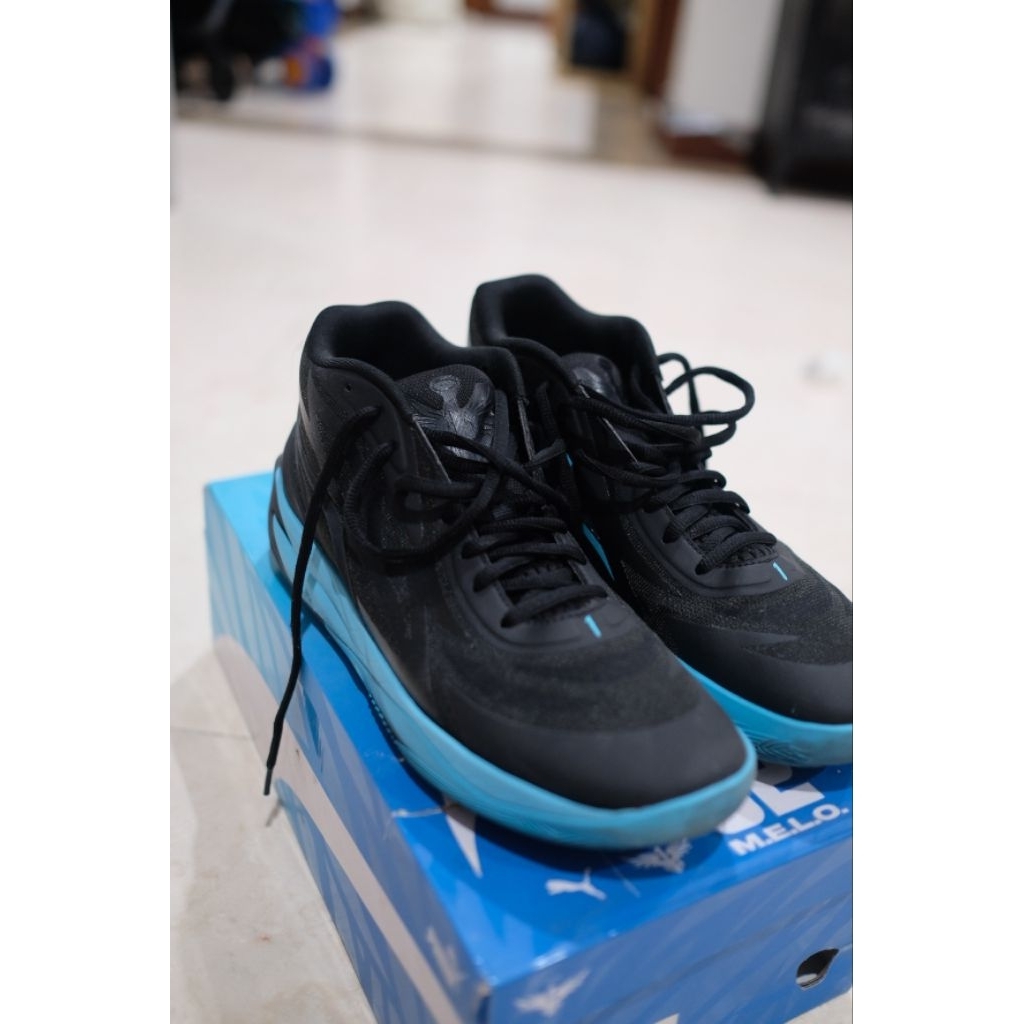 Sepatu Basket Bekas - Puma MB.02 - US 12 / EUR 46 - Lem Sol sudah Getas